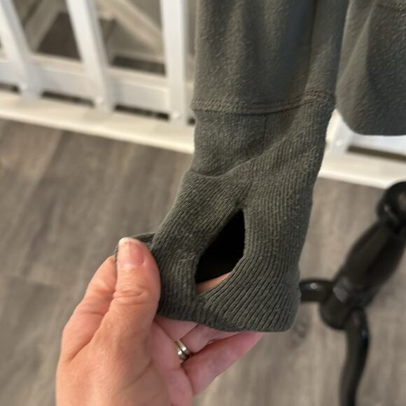 Athleta Coaster Luxe Pullover Sweatshirt Oversized Size XS Color: Olive Green - Picture 9 of 11